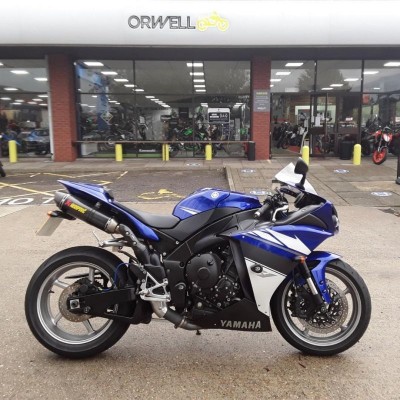 Image of Yamaha YZF-R1